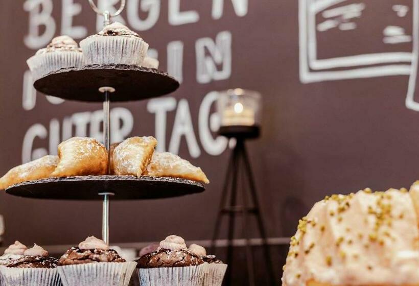 فندق Tillga Glück