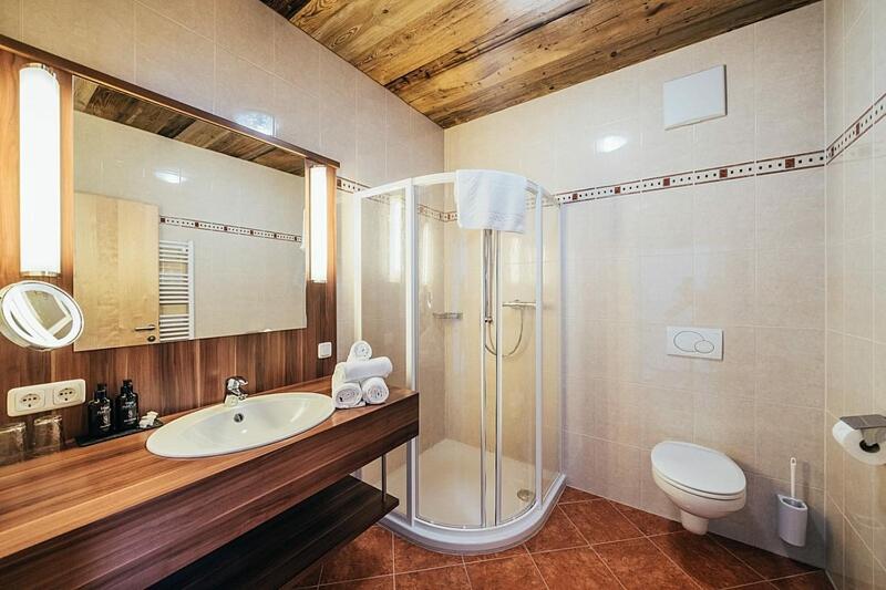 فندق Tillga Glück