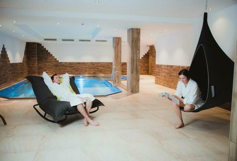 فندق Tillga Glück