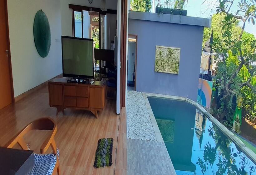 Ozora Tiying Tutul Hostel Canggu