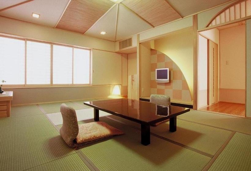 Ryokan Yuraku
