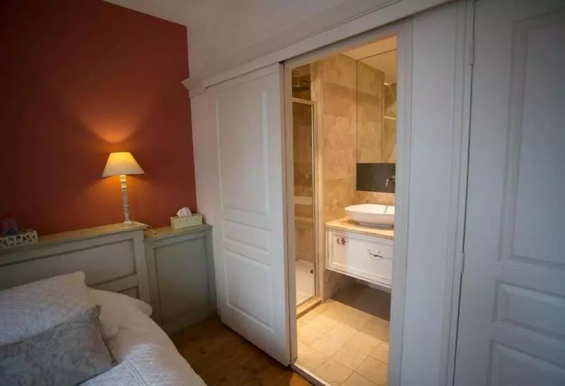 ベッドアンドブレックファースト Domaine Violot Guillemard