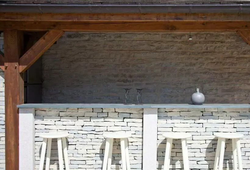 ベッドアンドブレックファースト Domaine Violot Guillemard