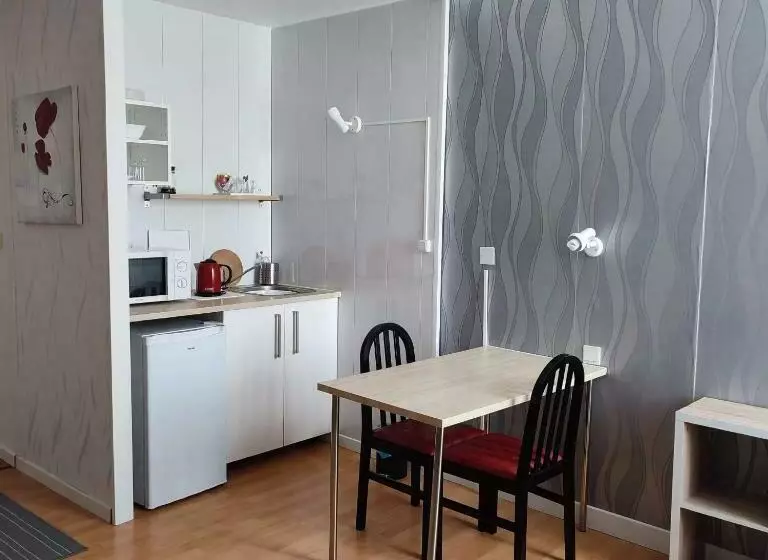 تختخواب و صبحانه Les Chenes Chambres D'hote