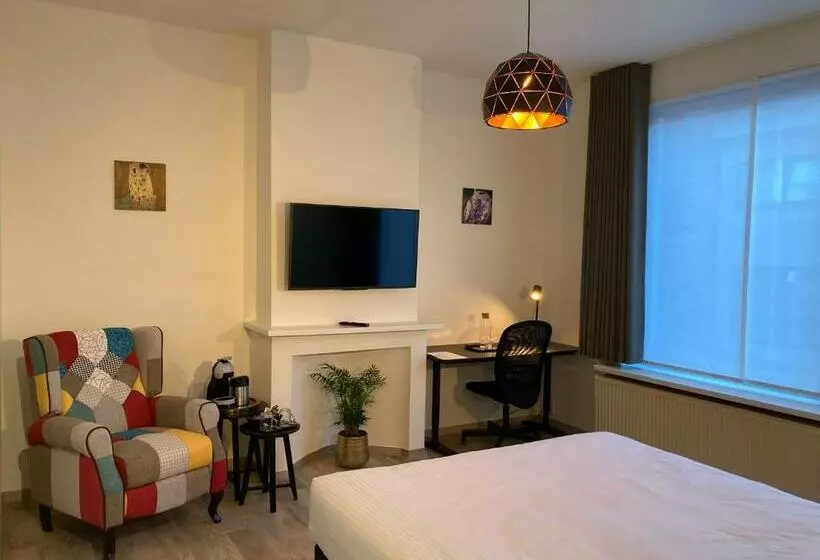 Aamiaismajoitus (B&B) Rs10 Turnhout