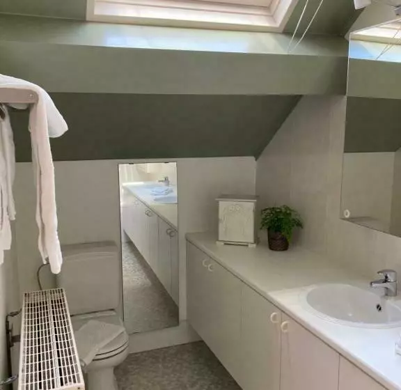 Aamiaismajoitus (B&B) Rs10 Turnhout