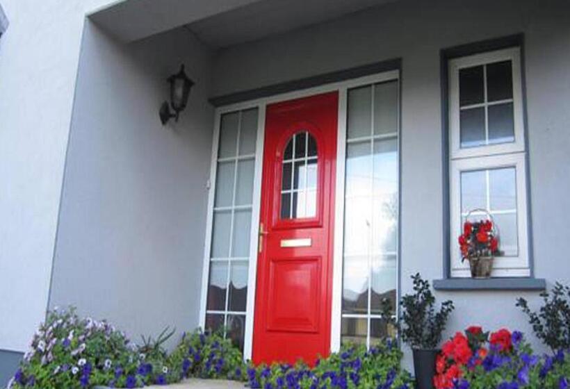 Derghaven B&b, Hostel & Self Catering