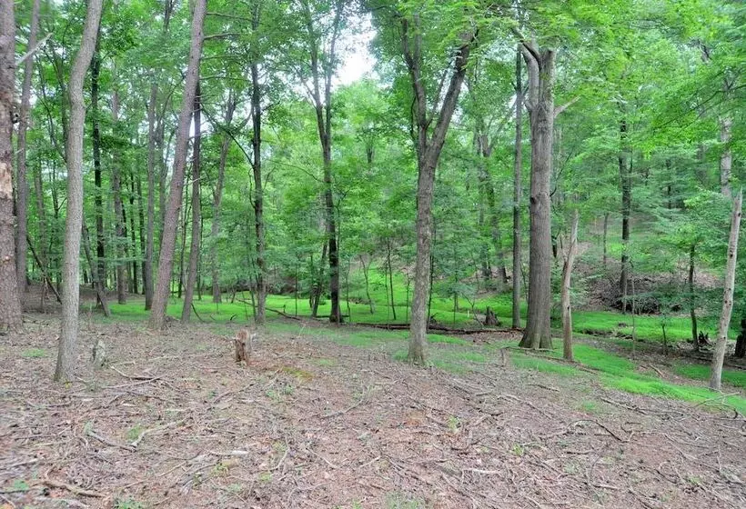 Fox Hollow   Cozy Den With A Hot Tub