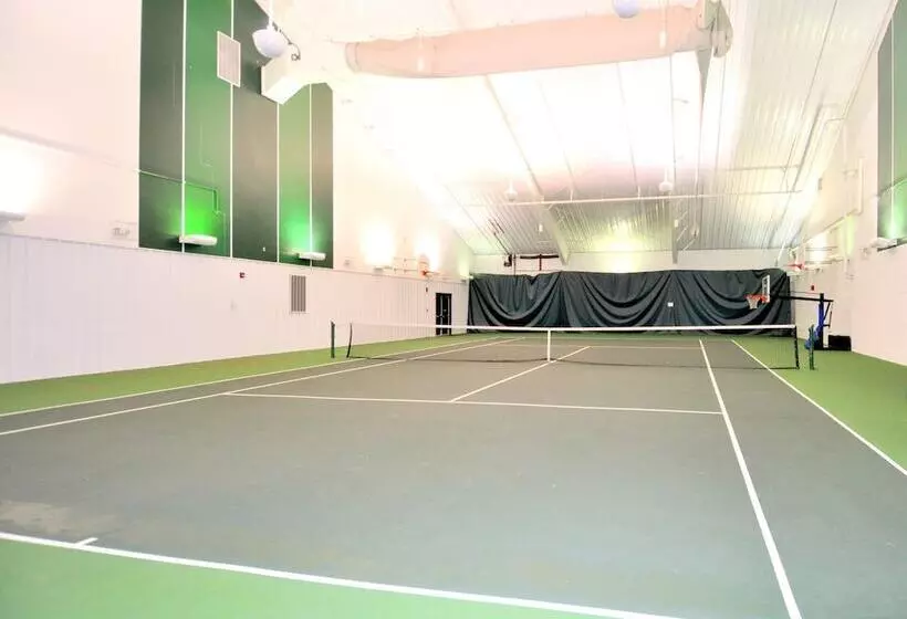 Fox Hollow   Cozy Den With A Hot Tub