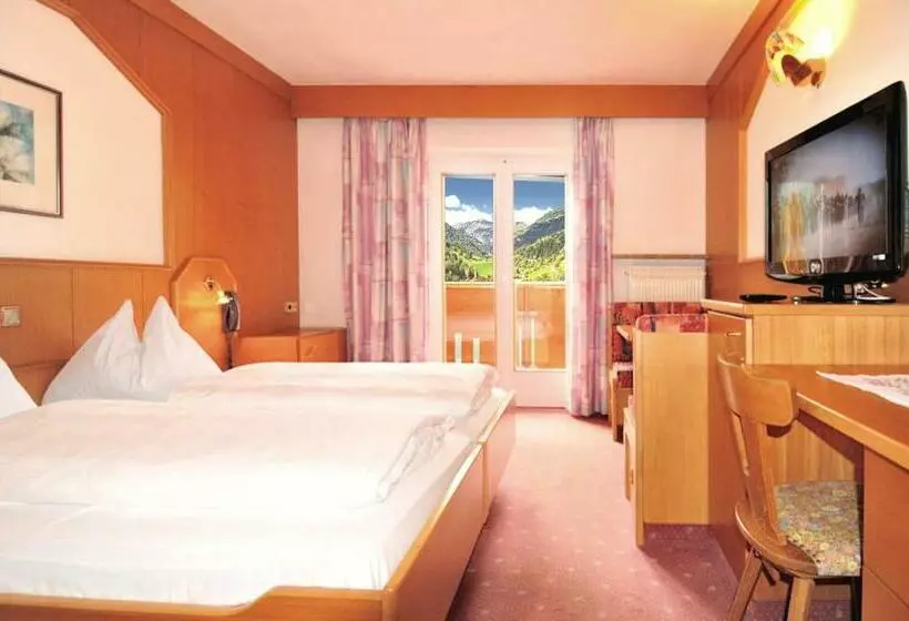 Hotelli Pension Alpenhof