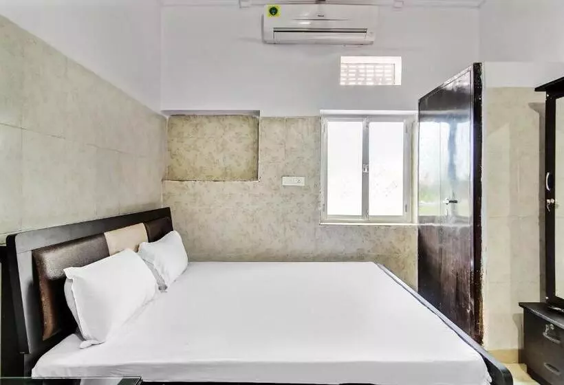 ホテル Spot On 37356  Jawahar Palace