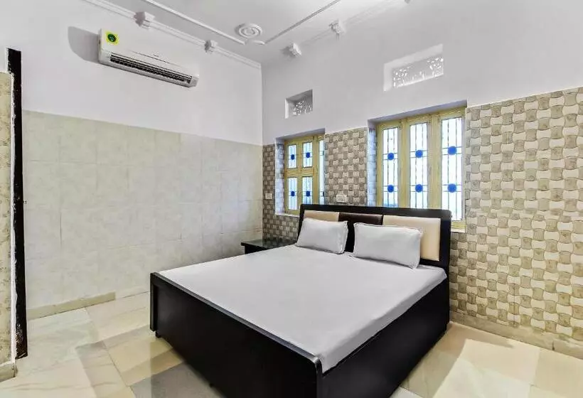 ホテル Spot On 37356  Jawahar Palace