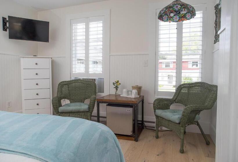 فندق على الطريق Marginal Way House