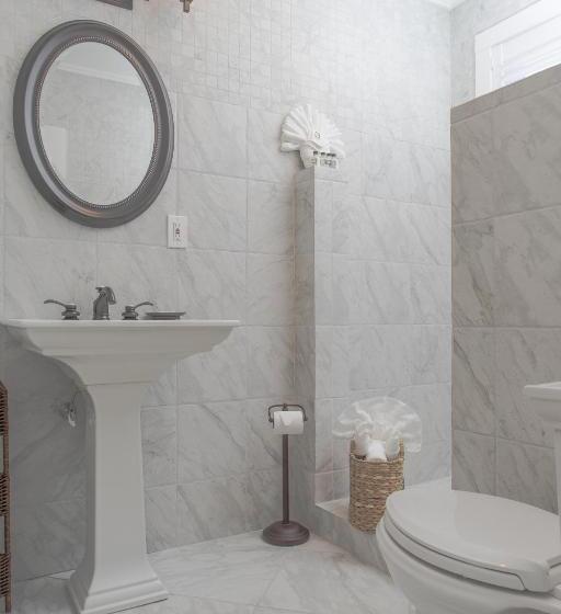 فندق على الطريق Marginal Way House