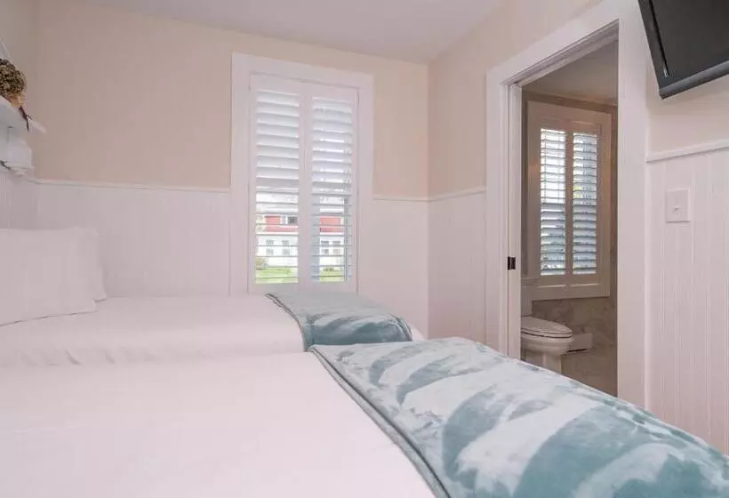 مُتل Marginal Way House