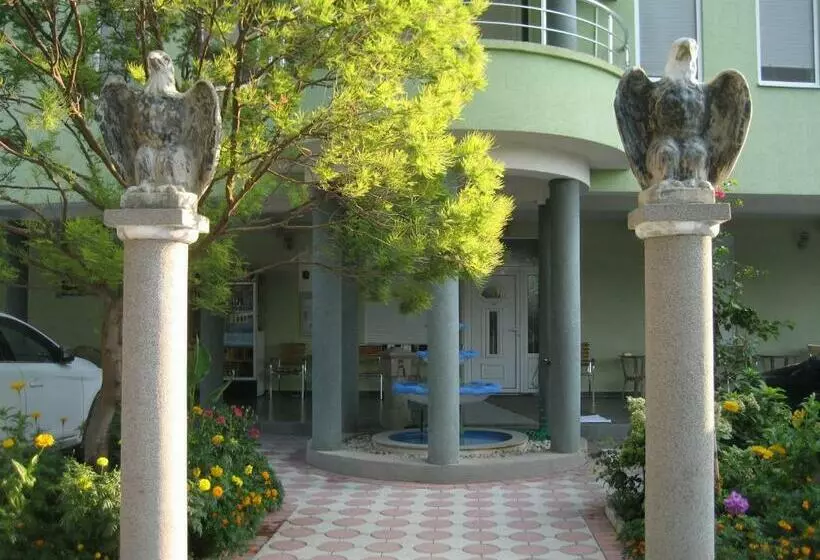 Majatalo Guest House Vila Mimoza