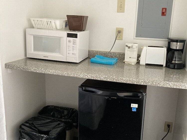 Rambler Motel & Apartments