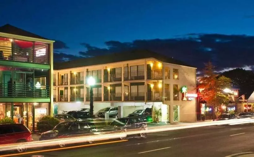 Crosswinds Motel