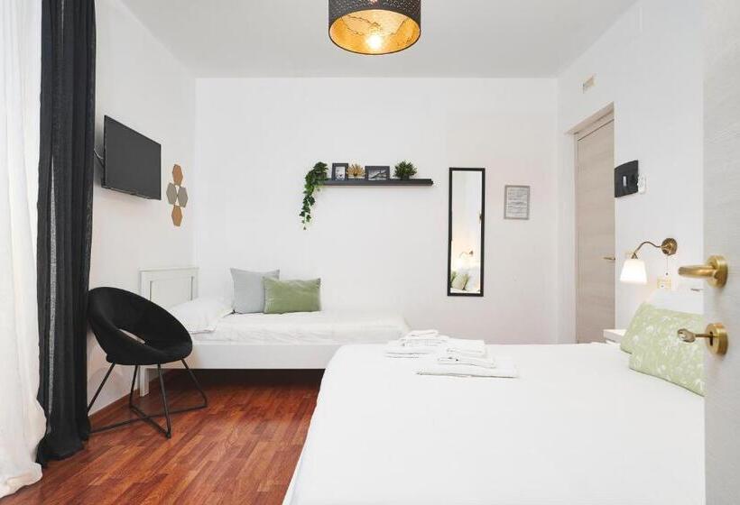 پانسیون Quiet Night Affittacamere La Spezia