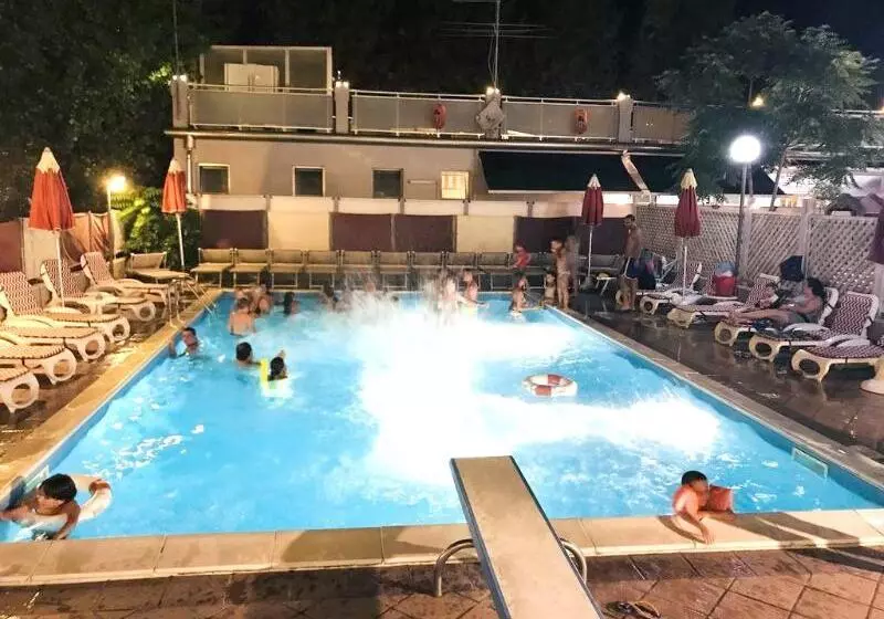 هتل Due Mari & Spa