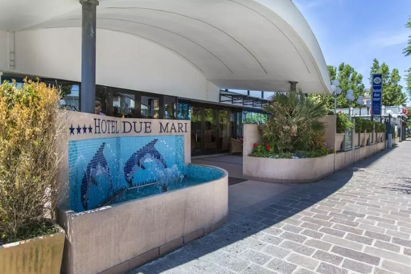 هتل Due Mari & Spa
