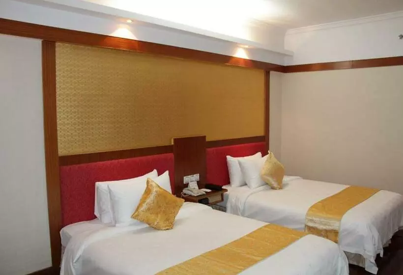 Hotelli Golden Lustre