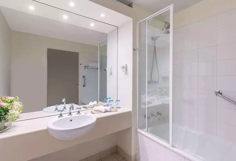 هتل Park Regis Griffin Suites