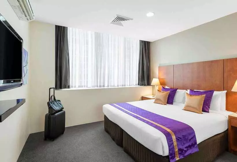 هتل Park Regis Griffin Suites