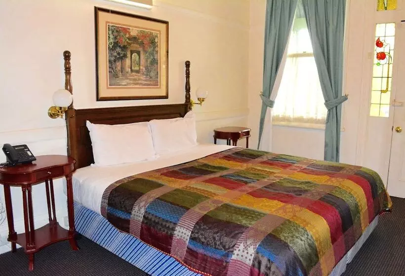 Magnolia Court Boutique Hotel Melbourne