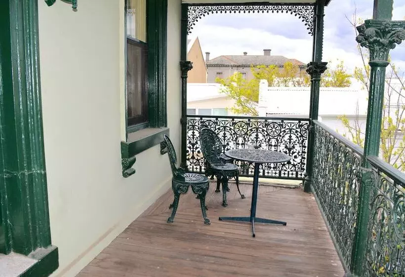 Magnolia Court Boutique Hotel Melbourne