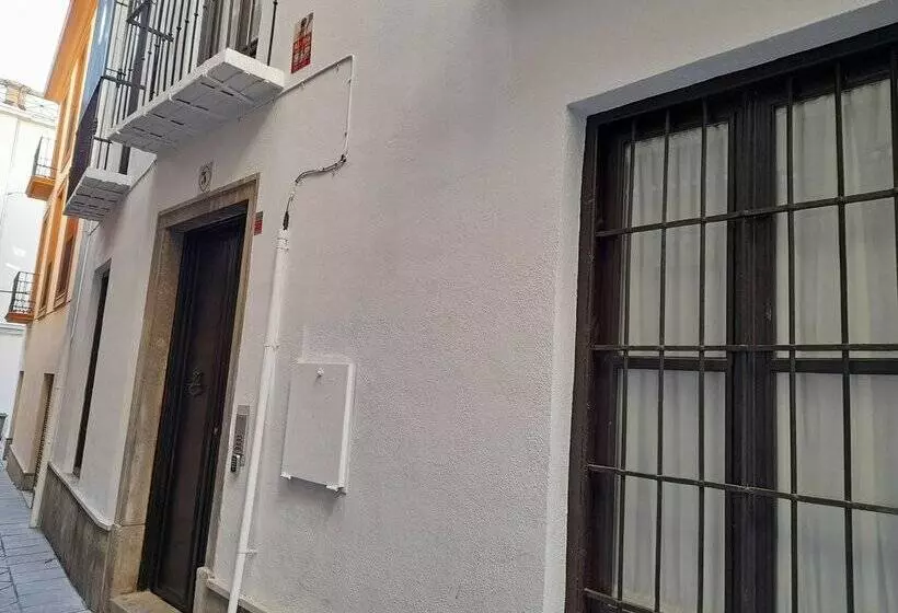 Apartamentos Alhambra Granada 3000