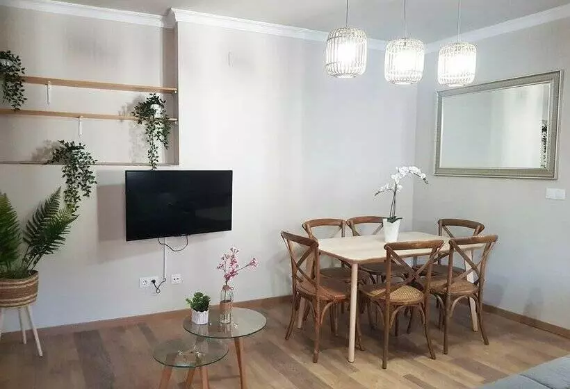 Apartamentos Alhambra Granada 3000