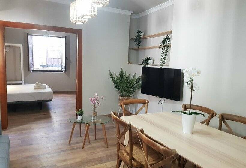 Apartamentos Alhambra Granada 3000