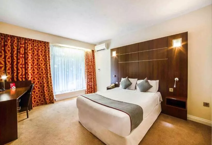 ホテル The Bridge House