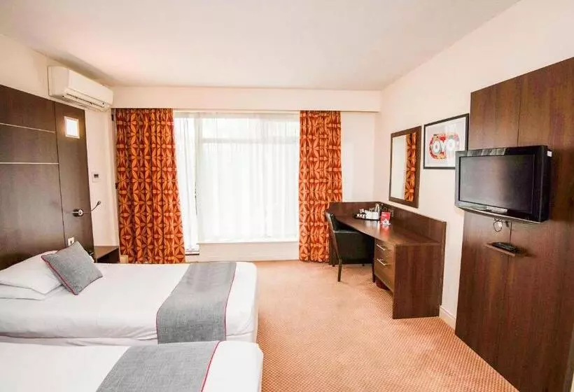 ホテル The Bridge House