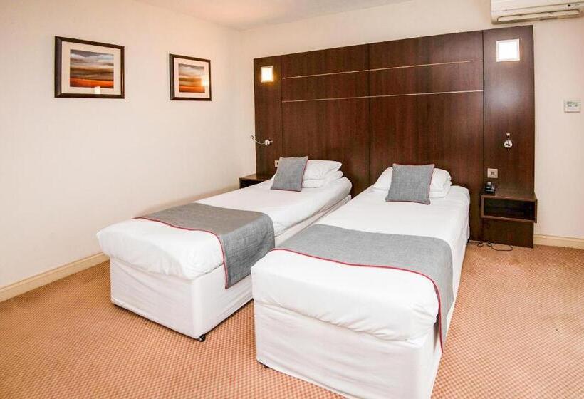 ホテル The Bridge House