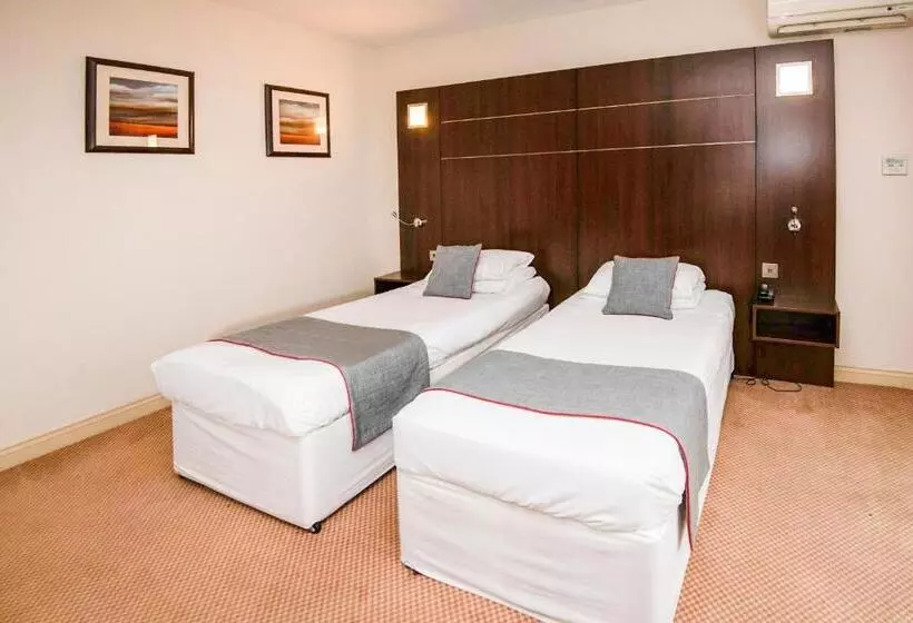 ホテル The Bridge House