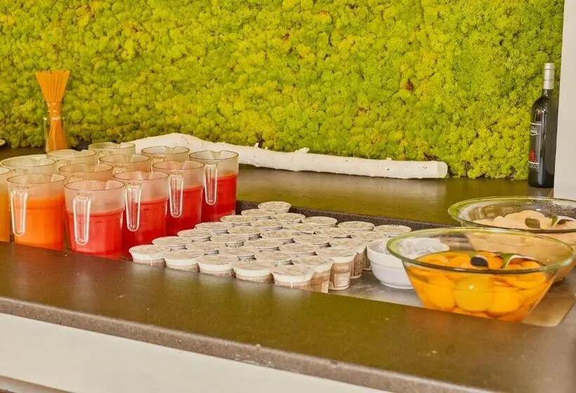 هتل Club Esse Roccaruja