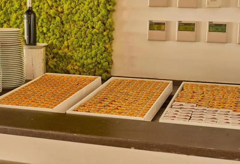 هتل Club Esse Roccaruja