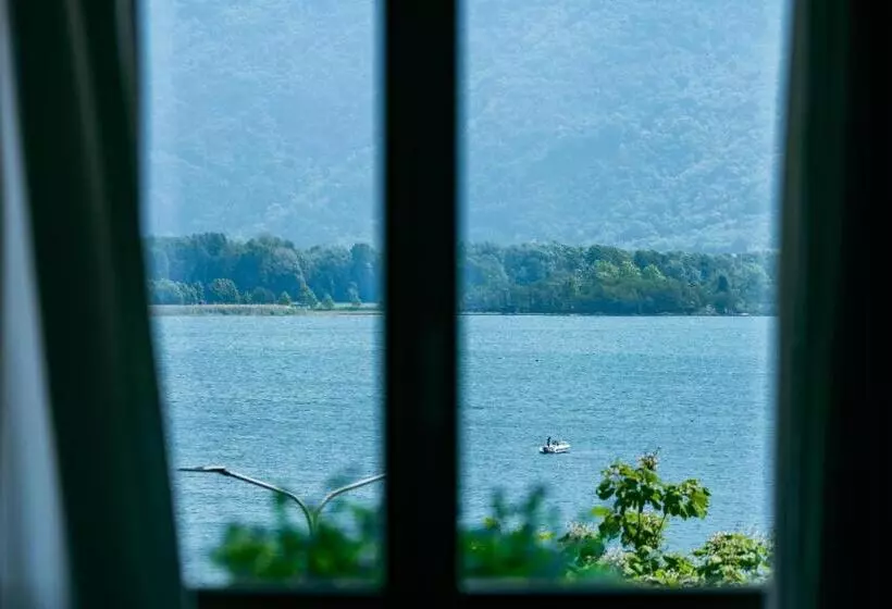 Отель Continental