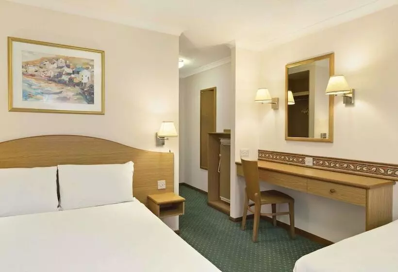 호텔 Days Inn Leicester Forest East M1