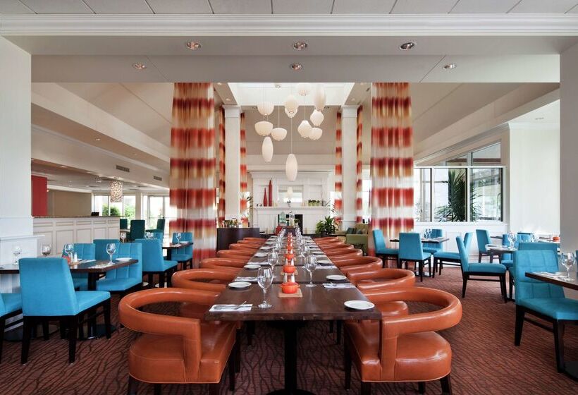 فندق Hilton Garden Inn Montreal Airport