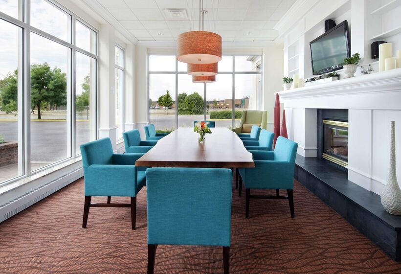 فندق Hilton Garden Inn Montreal Airport