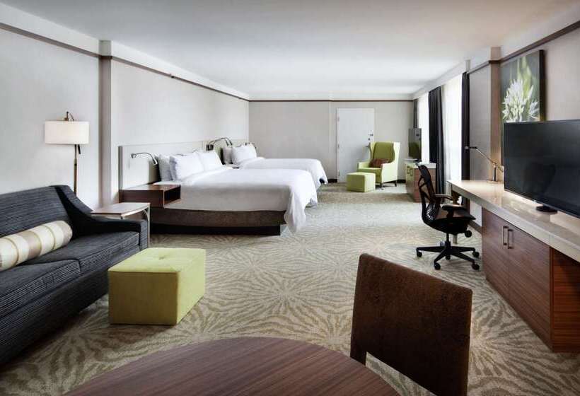 فندق Hilton Garden Inn Montreal Airport