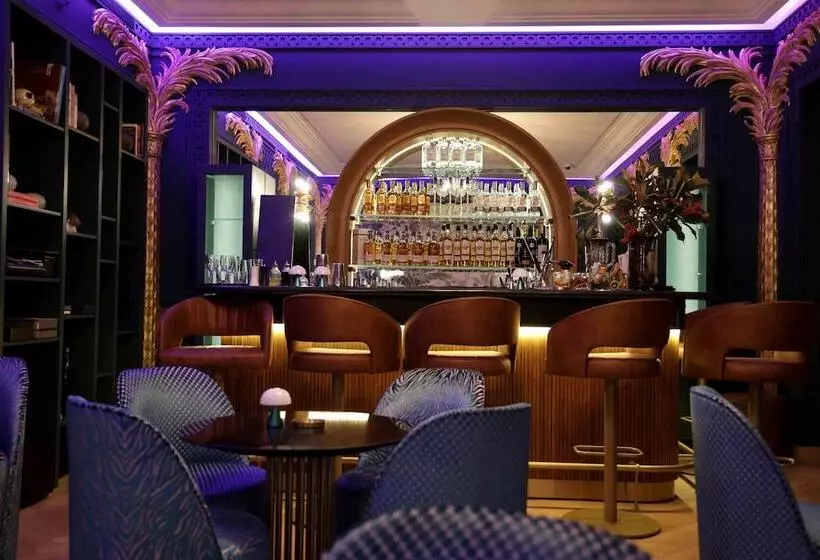 هتل Warwick Palm Beach