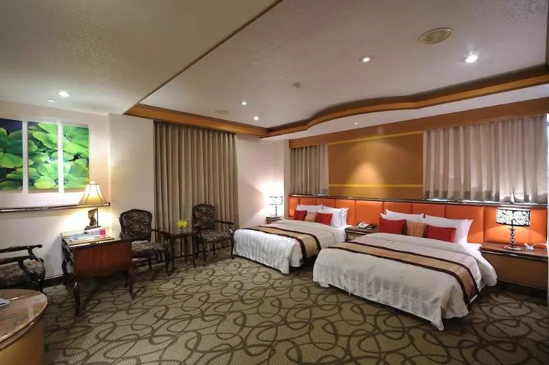 Wenpin Hotel   Pier 2