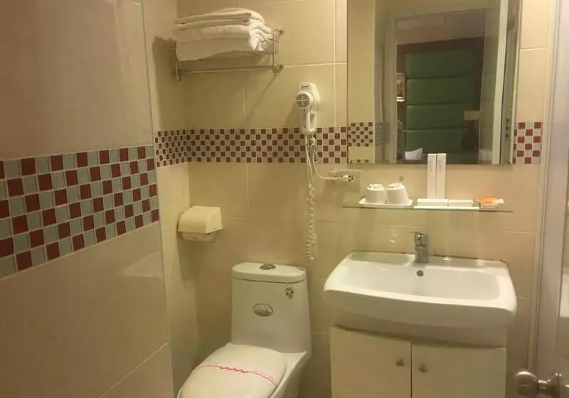 Wenpin Hotel   Pier 2