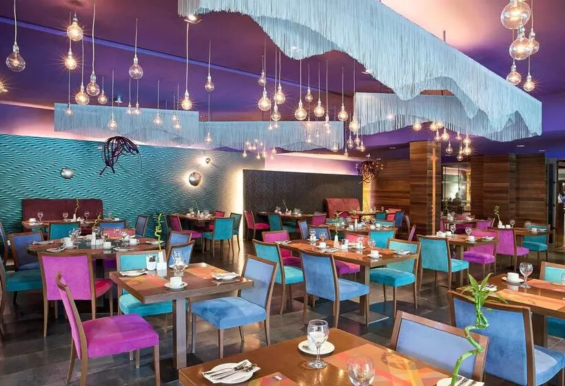 فندق على الطريق Lazart Hotel, Trademark Collection By Wyndham