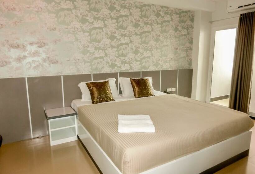 ホテル The Premium Residence