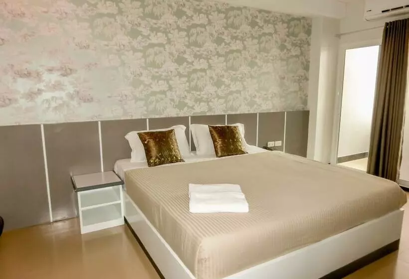 ホテル The Premium Residence